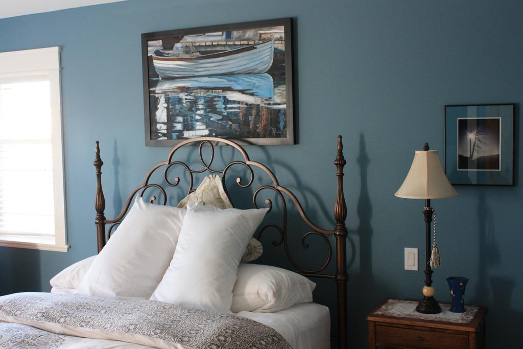 Eaglenest Manor Cowichan Duncan Room photo